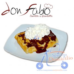 Postres Don Fabio Gofre  Con chocolate.